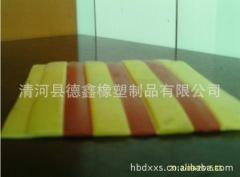 廠家直銷 大量生產質量保證的游船防撞條、高耐磨性 質優價廉