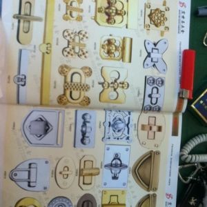 供應(yīng)箱包配件