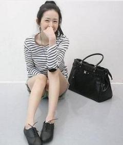 2013韓版女裝 低領女士打底衫長袖 黑白條紋寬松海潮女長袖t恤 女