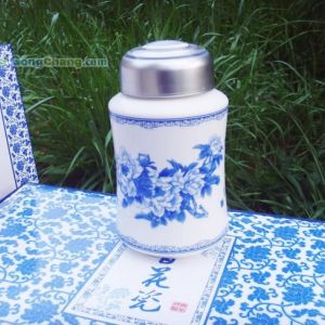供應(yīng)廠家自產(chǎn)自銷青花瓷保溫杯旋轉(zhuǎn)筆筒茶葉罐青花瓷國色天香套裝