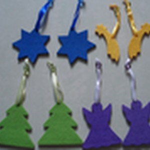 廠家生產(chǎn)批發(fā)毛氈手機掛件、手機鑰匙鏈