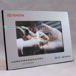 供應(yīng)6寸簡約金屬相框