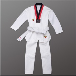 批發(fā)定做跆拳道服裝