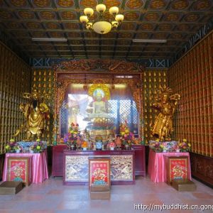 專業(yè)設(shè)計、生產(chǎn)、銷售鋁合金萬佛墻