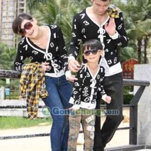 虎門廠家直銷品牌親子裝，男女裝，童裝，也可自己訂貨先質(zhì)量