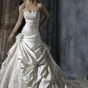 供應外貿婚紗 接受來圖定做 量身定做 一件起訂