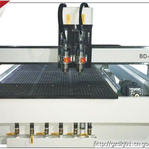供應廣州博雕325雙工序木工雕刻機 做板式家具雕刻機最好的廠家