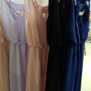 湖北襄樊時尚雪紡連衣裙批發 安徽時尚碎花連衣裙便宜批發