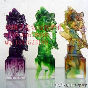 精美琉璃工藝禮品擺件，家居放仿玉工藝禮品擺件，琉璃精品擺件