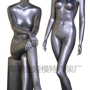 女裝銀色化妝展示模特