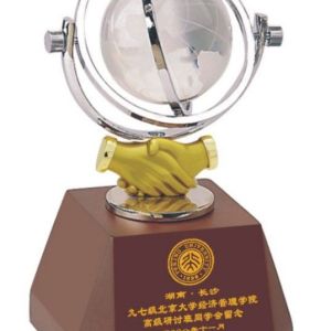 東莞水晶擺件禮品定做、東莞水晶三件套定做、水晶水晶臺(tái)歷禮品