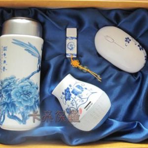 青花瓷套裝 青花瓷U盤 青花瓷鼠標(biāo) 青花音箱 青花瓷保溫杯