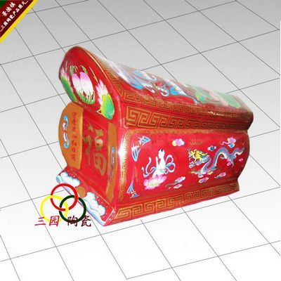 中国红龙福棺材