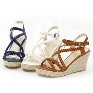 供應(yīng)2012夏季新款厚底坡跟涼鞋 麻繩裝飾設(shè)計(jì) 時(shí)尚百搭