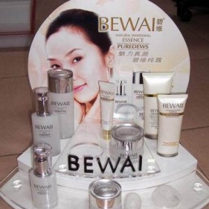 廠家供應(yīng) 亞克力展架 化妝品展架 來(lái)圖定做 有機(jī)玻璃展示架