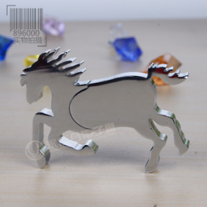供應個性金屬馬U盤馬年禮品U盤創(chuàng)意馬形狀U盤廠家批發(fā)定制