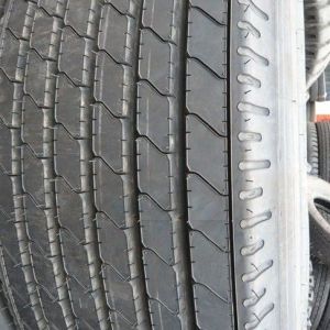 廠家長期供應(yīng)385/65R22.5子午線輪胎 鋼絲胎 卡車胎