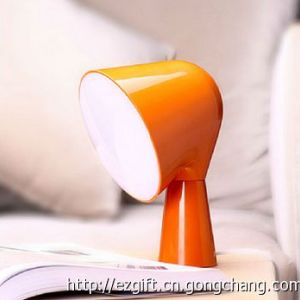 都樂新款外形簡單高檔大氣小臺燈