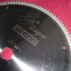 中高檔等級鋁型材合金鋸片255*3.0*25.4*100T