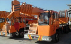 10噸小型吊車
