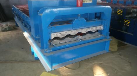 壓瓦機廠家專業生產各種壓瓦機異型