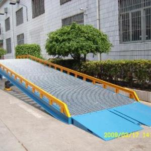 升降機廠家供應大噸位登車橋|移動式登車橋