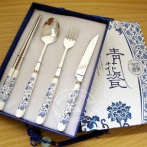 青花瓷餐具四件套居家創(chuàng)意實(shí)用促銷禮品定制