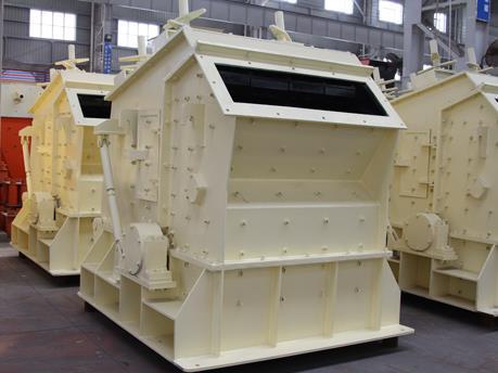 宏基矿机认为影响反击式破碎机生产最直接的因素——转子的入料速度