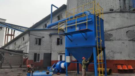 水泥廠布袋除塵器廠家具有清灰效果好凈化效