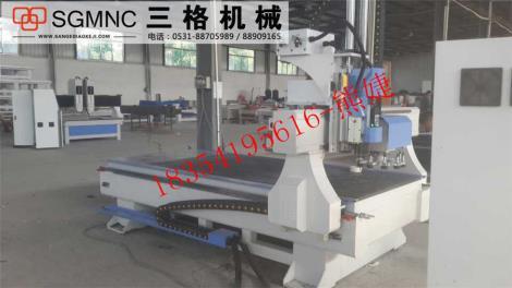 電腦衣柜數控開料機*定制家具生產線價格