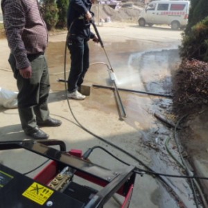 塔吊除銹高壓清洗機丨塔吊氧化皮清洗機