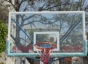 供應戶外籃球場籃球架鋼化玻璃籃球板