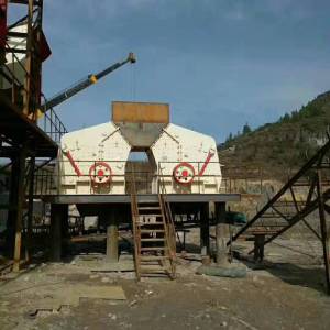 福建礦山機械砂石設(shè)備破碎機械的場地規(guī)劃安裝施工隊