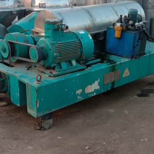 山東銷售供應二手離心機   二手三足離心機   二手平板吊帶離心機