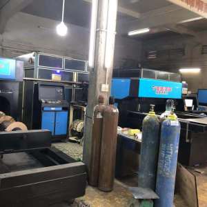金誠激光新款1500W激光刀模切割機