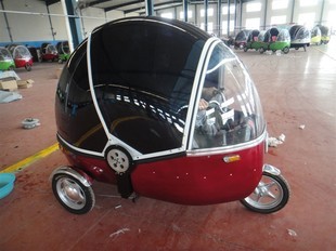小水滴啟迪 全封閉三輪電動(dòng)車