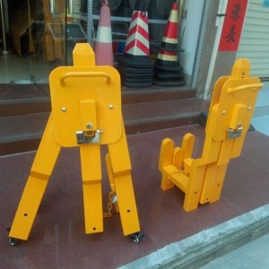 湖北新款大三爪車輪鎖，交通安全設(shè)施批發(fā)