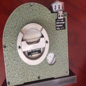 供應(yīng)法國(guó)EDA象限儀83型測(cè)微計(jì)傾角儀河北總代理