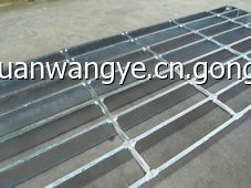 內蒙古平臺網格板 人行道網格板 馬道網格板