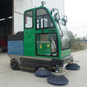 駕駛式三輪單風機真空負壓吸塵自動掃地車