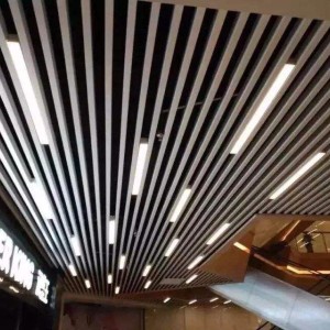 鋁方通吊頂烤漆木紋鋁方通室內室外吊頂天花裝修材料廠家批發方通