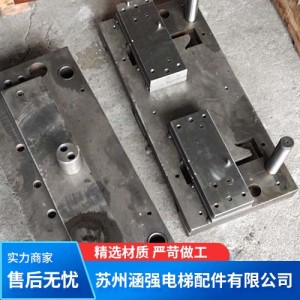 模具