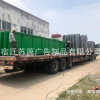 新款候車亭正在裝貨