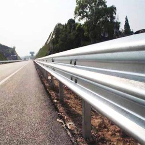 鍍鋅高速公路護(hù)欄