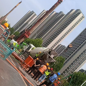 工程基礎旋挖機 輪式旋挖鉆機 辰廣水利