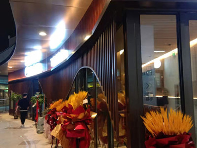 南京餐饮店门面设计装修，服装店门面装饰装潢