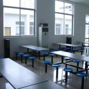 食堂托管哪家好