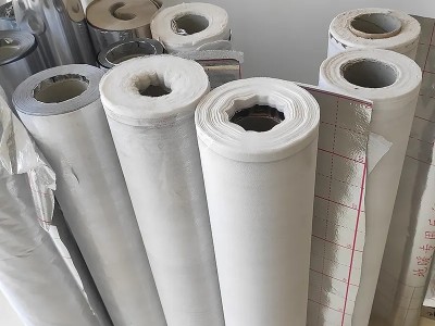 无纺布地暖反射膜 交联聚乙烯隔音板 龙胜地暖反射膜 廊坊高和地暖材料有限公司